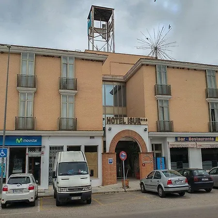 Isur Ξενοδοχείο 3*