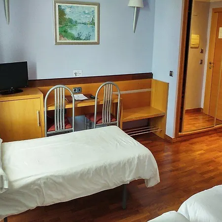 Hotel Isur 3*