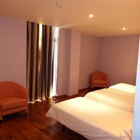 Isur Hotel 3*