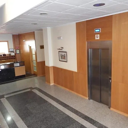 Isur Hotel Llerena