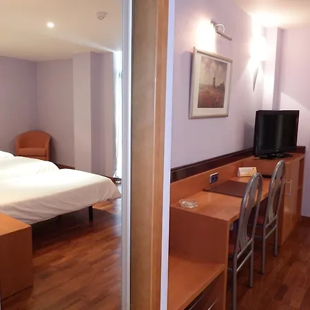 Hotel Isur Llerena