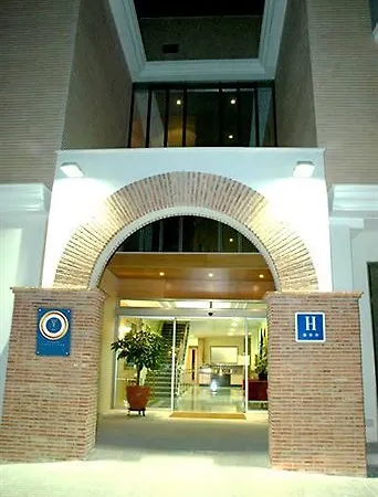 Hotel Isur