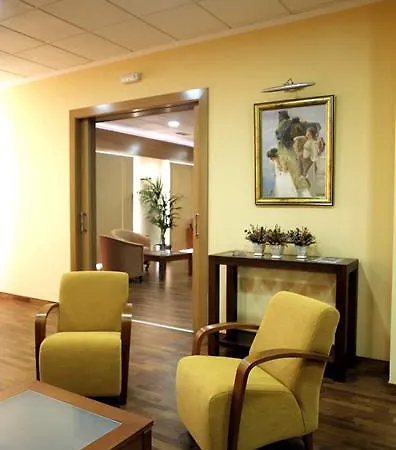 Hotel Isur 3*